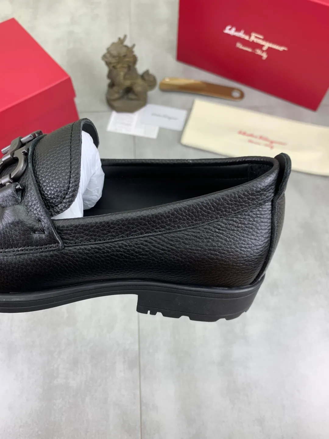Men's shoes 💰P480 new high quality [Ferragamo/Ferragamo] latest model original imported calfskin, imported cowhide lining + original luxury metal buckle + original combination outsole Comparison without pressure Code number: 38-44 (45 customized)